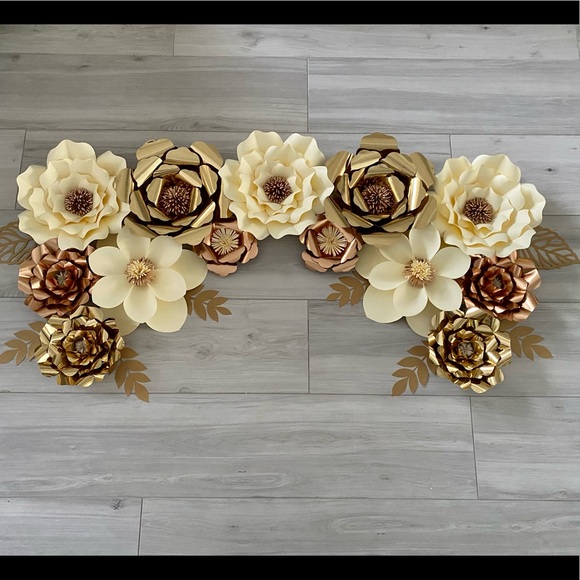 Paper Flower Decor - Picture 3 of 3